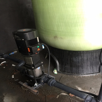 純凈水設備給水壓力過高或過低、出現(xiàn)異味是什么原因?qū)е碌?