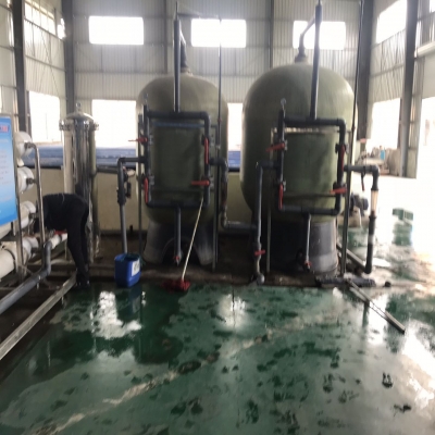 固鎮(zhèn)三星樹脂反滲透凈水設(shè)備